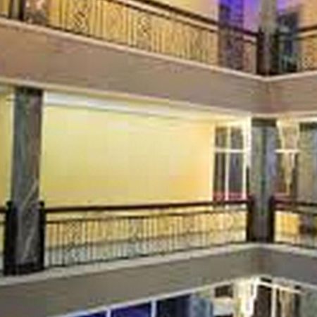 Room In Lodge - Hampton Towers Spa Asaba Exterior photo